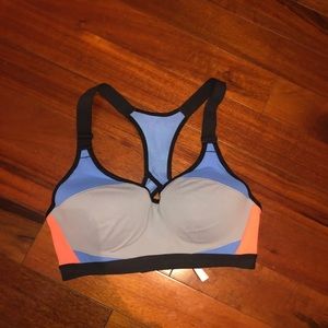 VS Sports Bra